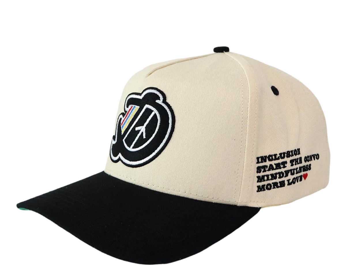 Statement Snapback Cream