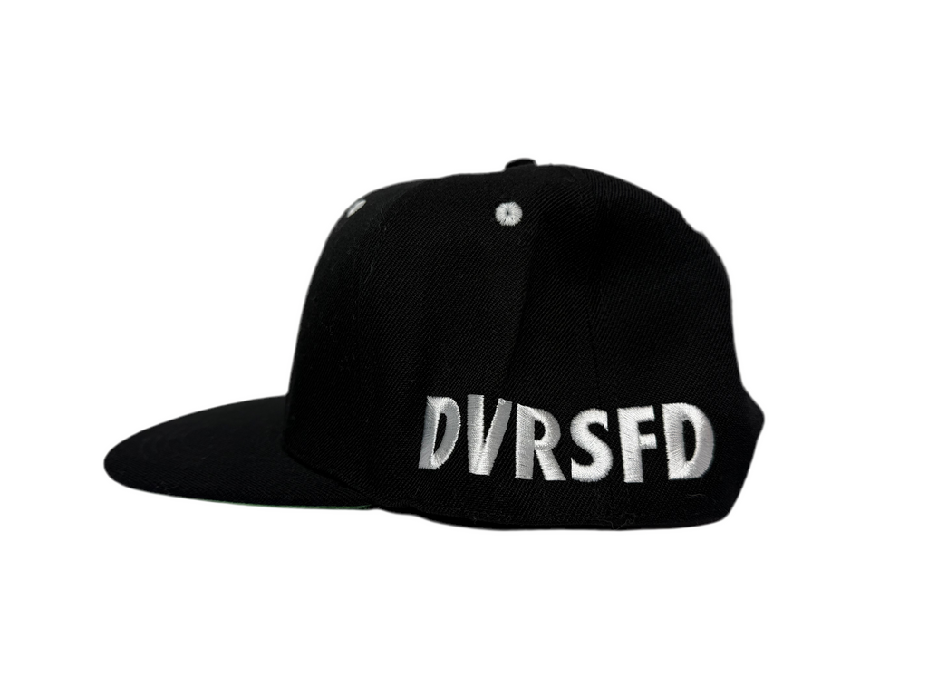 Statement Snapback Black