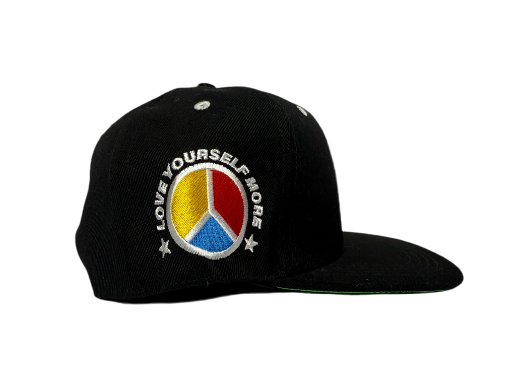 Statement Snapback Black